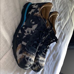 Men’s Nike Pendelton’s Size 9